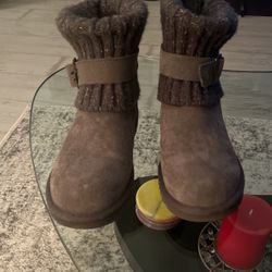 Gray Uggs
