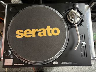 Technics 1200 mk2 turntables