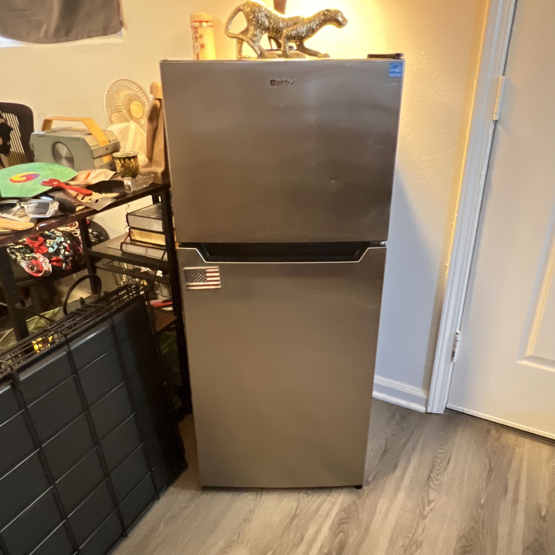 Danby Mini Fridge With Freezer