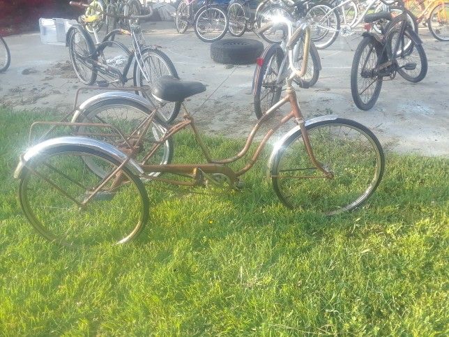 Schwinn 3 wheel bicycle Bike Tricyclev rusted local pick up only