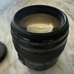Canon Ef 85mm F/1.8 Usm Telephoto Lens - Black