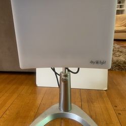 Carex Day light Classic Plus Light Therapy  EXCELLENT CONDITION 
