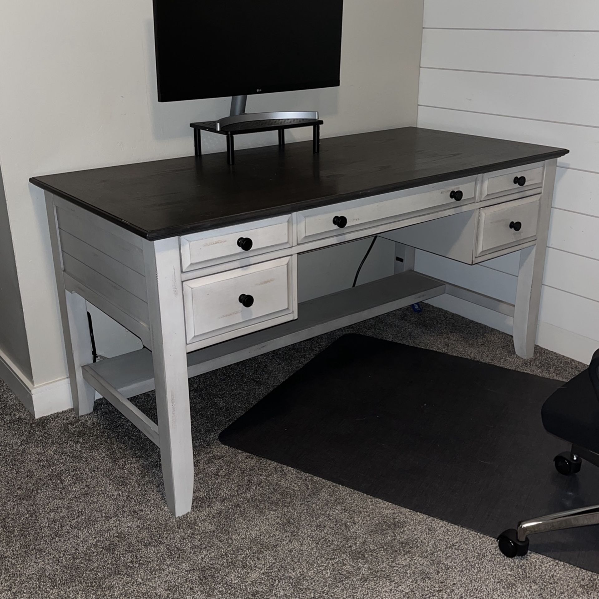 Ashlyn 60” Office Office Desk-Costco