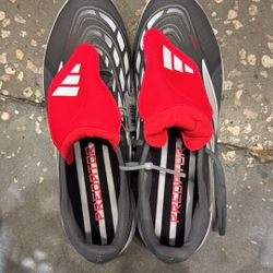 Adidas Predator TF Size 11 League