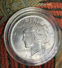 Frosted 1922-p silver Peace dollar