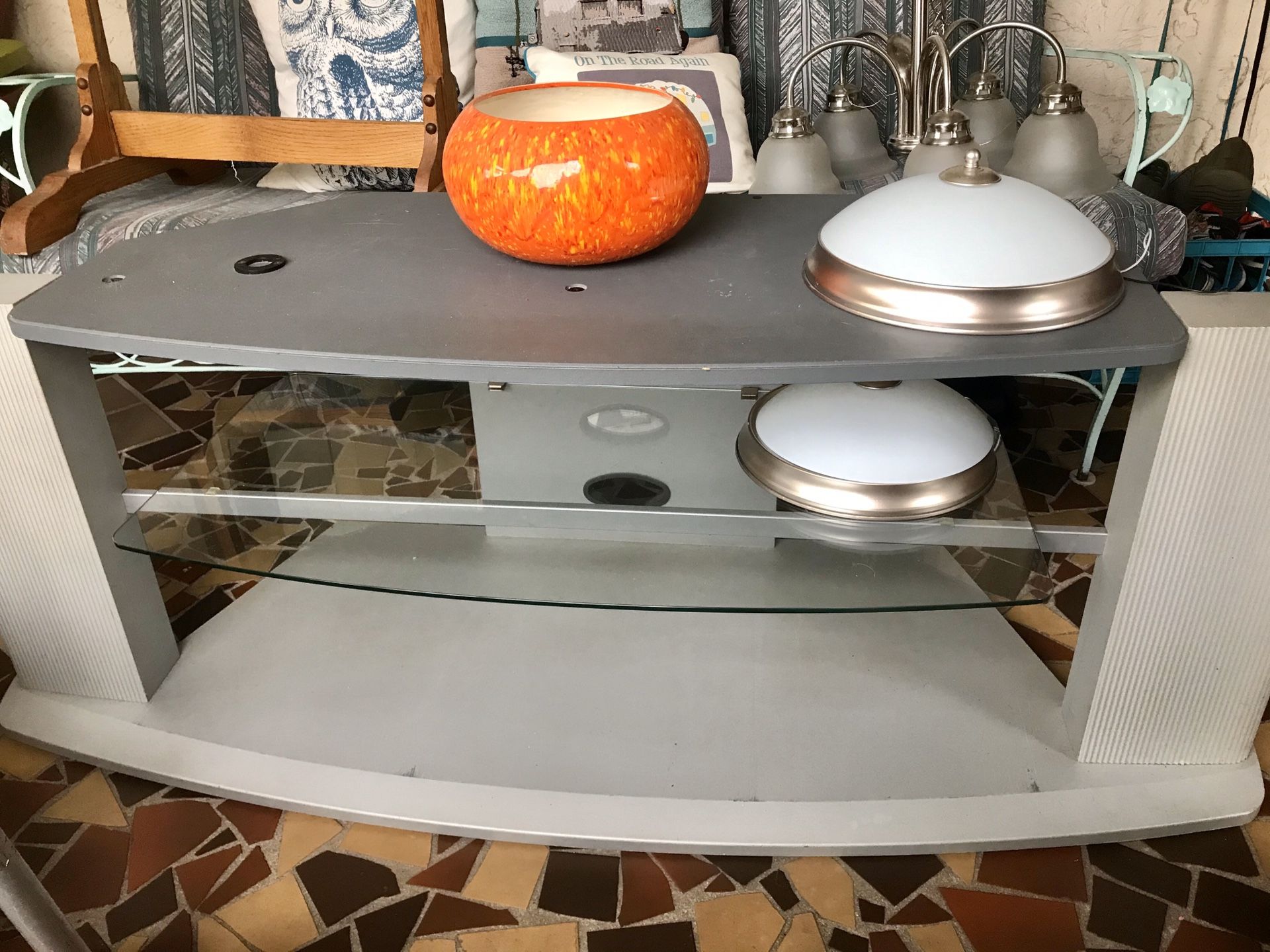 Entertainment stand