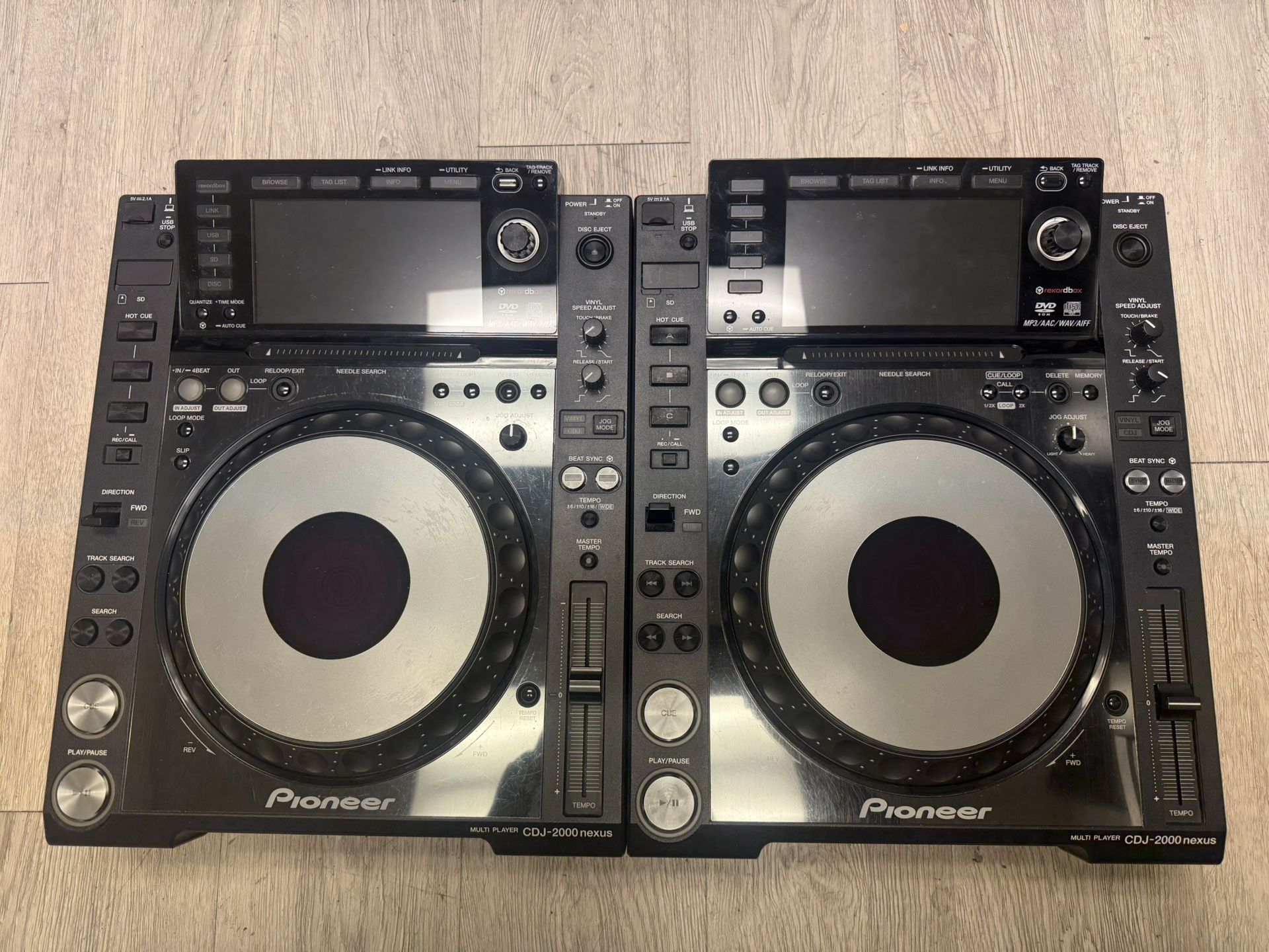 (PAIR) Pioneer CDJ2000Nexus