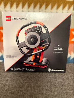 LEGO Koenigsegg Sadair’s Spear Steering Wheel 40894