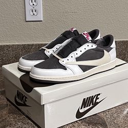 Jordan 1 Low Travis Scott Reverse Mochas (SZ11)