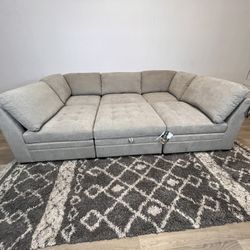Thomasville Sectional Modular Couch - Free Delivery