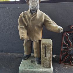 Statue 