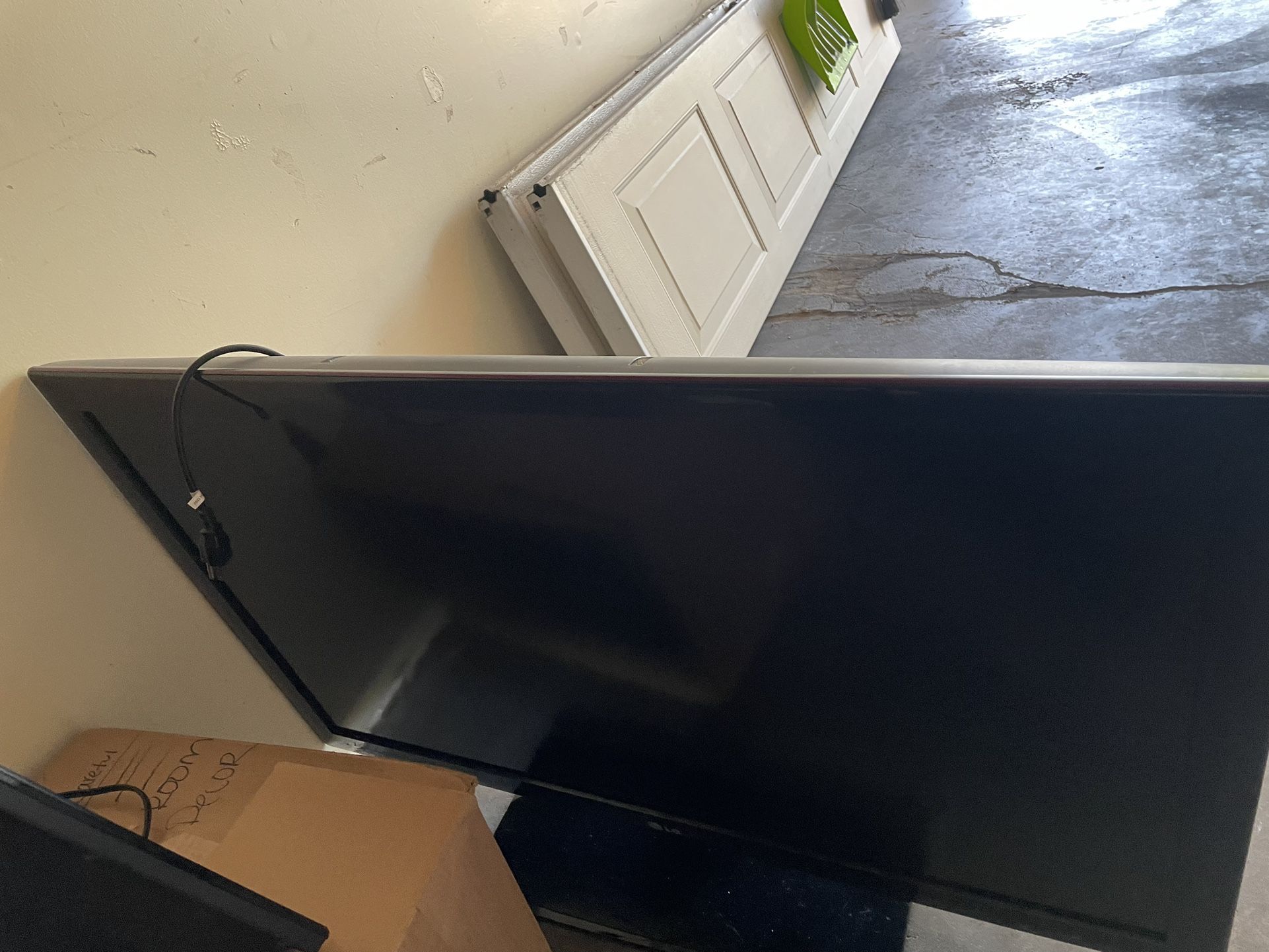 Free Flat Screen TVs
