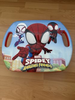 Spidey And his Amazing Friends Skateboard Scoot Racer