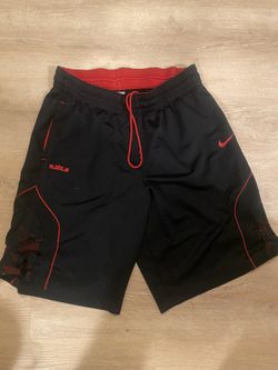 3 Shorts , 2 Jordan 1 LeBron 