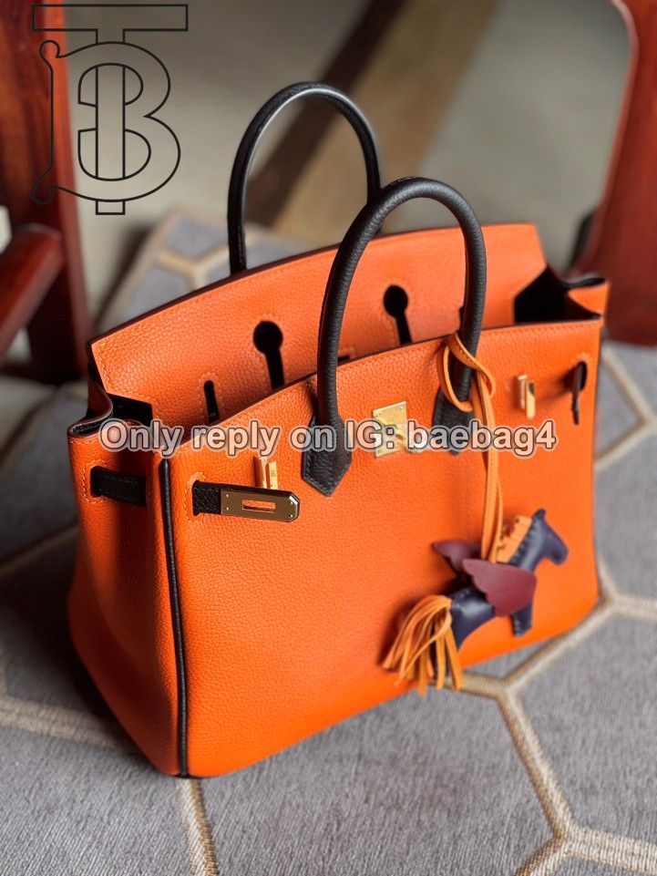 Hermes Birkin 35 orange for Sale in Chicago, IL - OfferUp