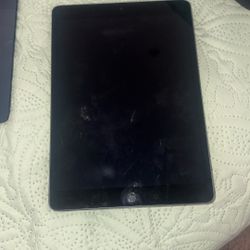 2021 iPad 9th Gen With WiFi  - PARTS ONLY