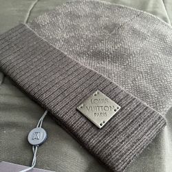 black louis vuitton beanie