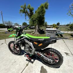 Kawasaki Dirt Bike 2014 4 Stroke 