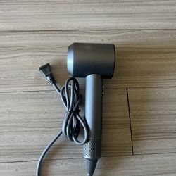 Dyson Hairdryer 