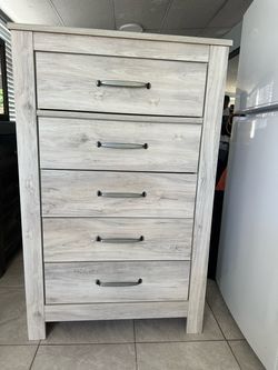 Ashley Dresser in good condition