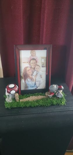 Upcycled Gothy Picture Frame