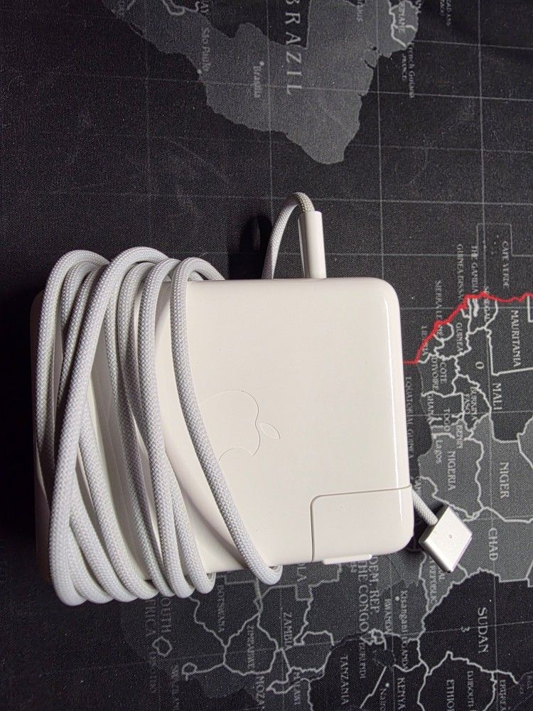 Apple USB C Adapter 140W