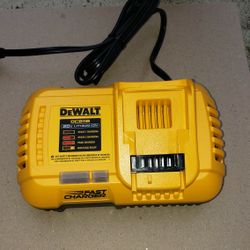 Dewalt 20v Fast Charger Brand New 