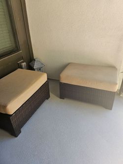 Large outdoor ottomans