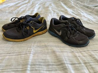 Nike Youth Shoes Size 6