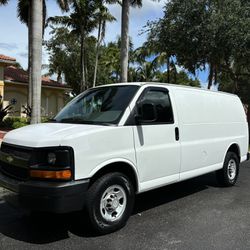 2011 Chevy Express Cargo Van Ready For Work 