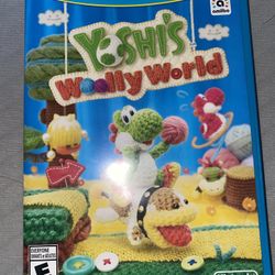 Yoshi's Woolly World (Wii U, 2015) Very Good Condition. Tested. Minty Disc.