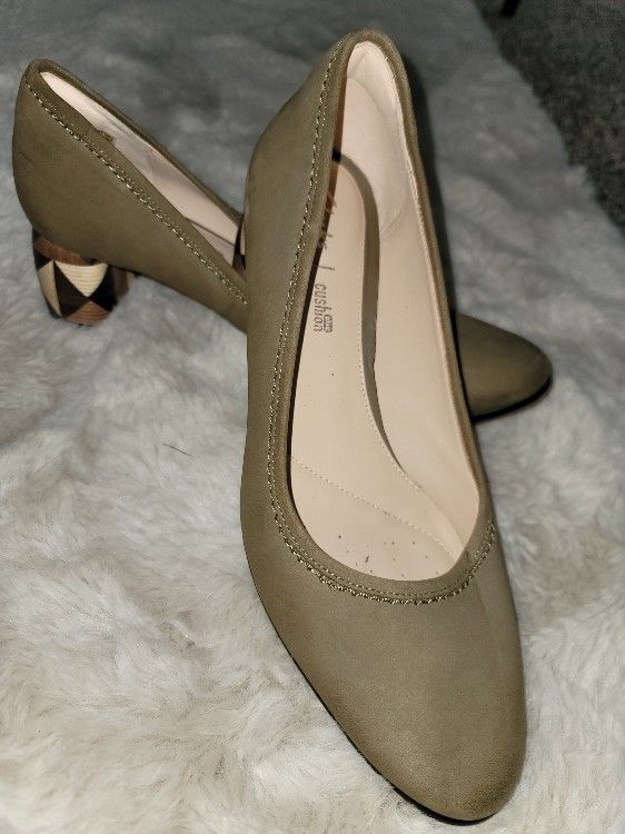 CLARKS FASHION SHOES