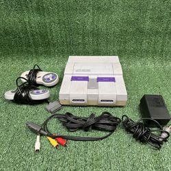 Super Nintendo SNES System Control Deck Console/2 Controllers/Cables SNS-001 TESTED 