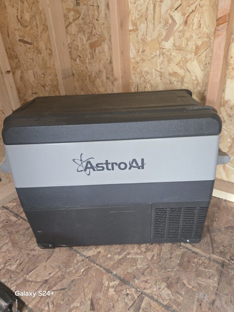AstroAI 12 Volt Refrigerator 37 Quart Portable Freezer, Car Refrigerator 35L