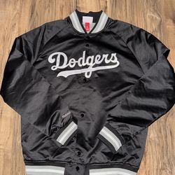 New men’s size large Mitchell & ness LA Dodgers satin jacket