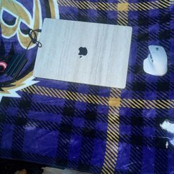 16” Macbook M1 Pro 512gb   w/SSD and Mouse