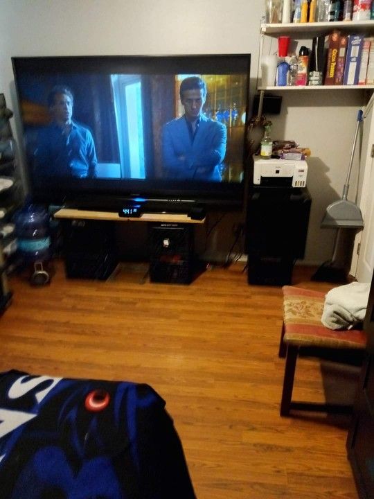 73 Inch Mitsubishi Tv