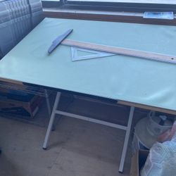 Drafting / Artist Table
