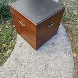  Solid Wood Box On Wheels