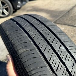 I got one 175 65 15 tire selling for 40 $ used good condition