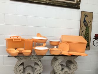 Tupperware 