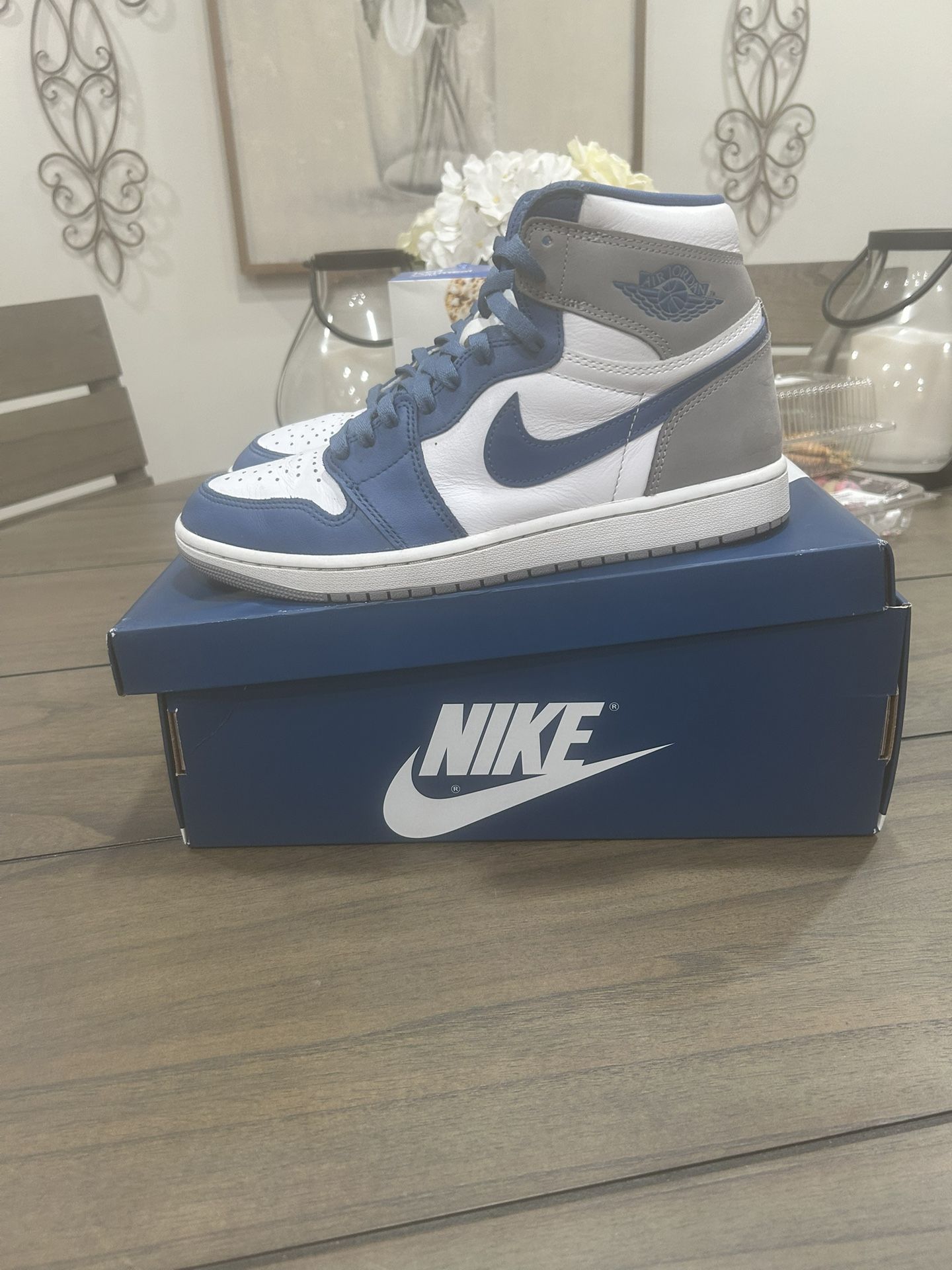 jordan 1 true blue