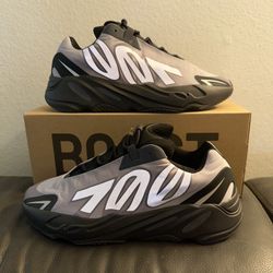 Adidas Yeezy Boost 700 - Geode