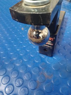 Curt Trailer Hitch with Ball Mount