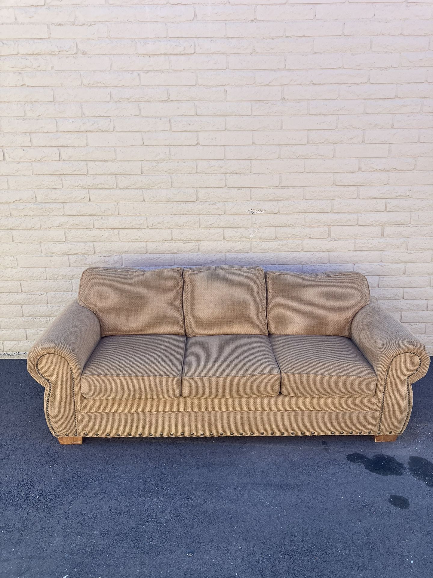 Broyhill Fabric Sofa Couch 