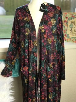 Gorgeous Lularoe Sarah Cardigan ❤️ $45