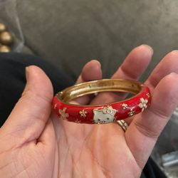Jiu Long Xing Hello Kitty Bracelet 