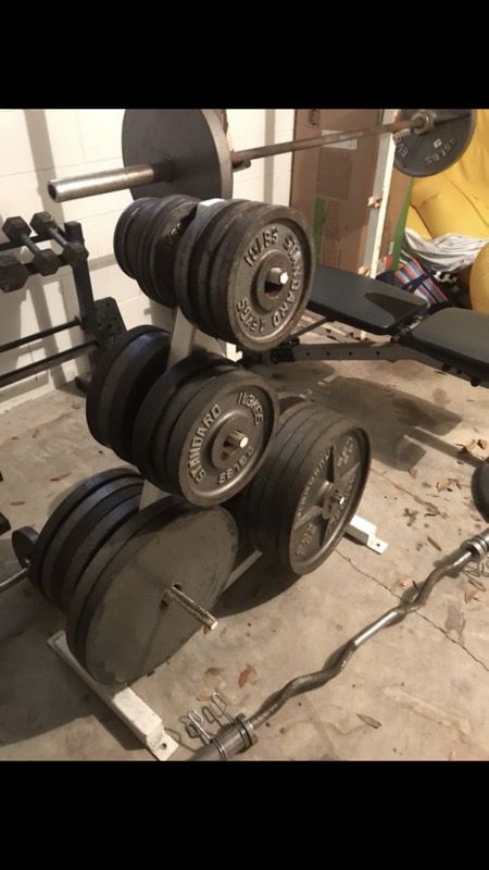 800+ pounds of Olympic weights and set of dumbbells
