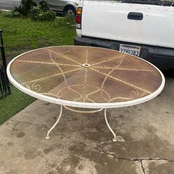 Mesa redonda de metal de 5ft