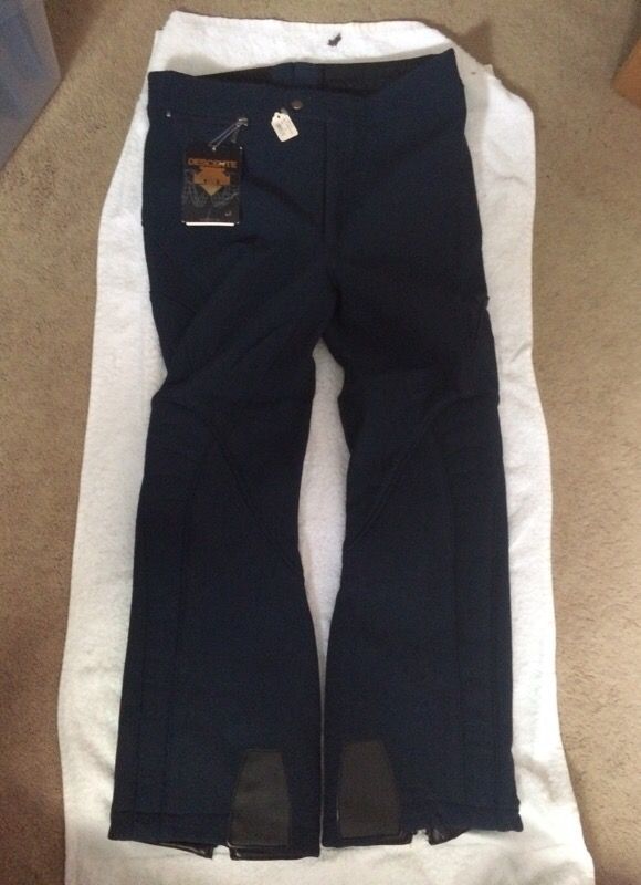 Brand new Descente snow paints